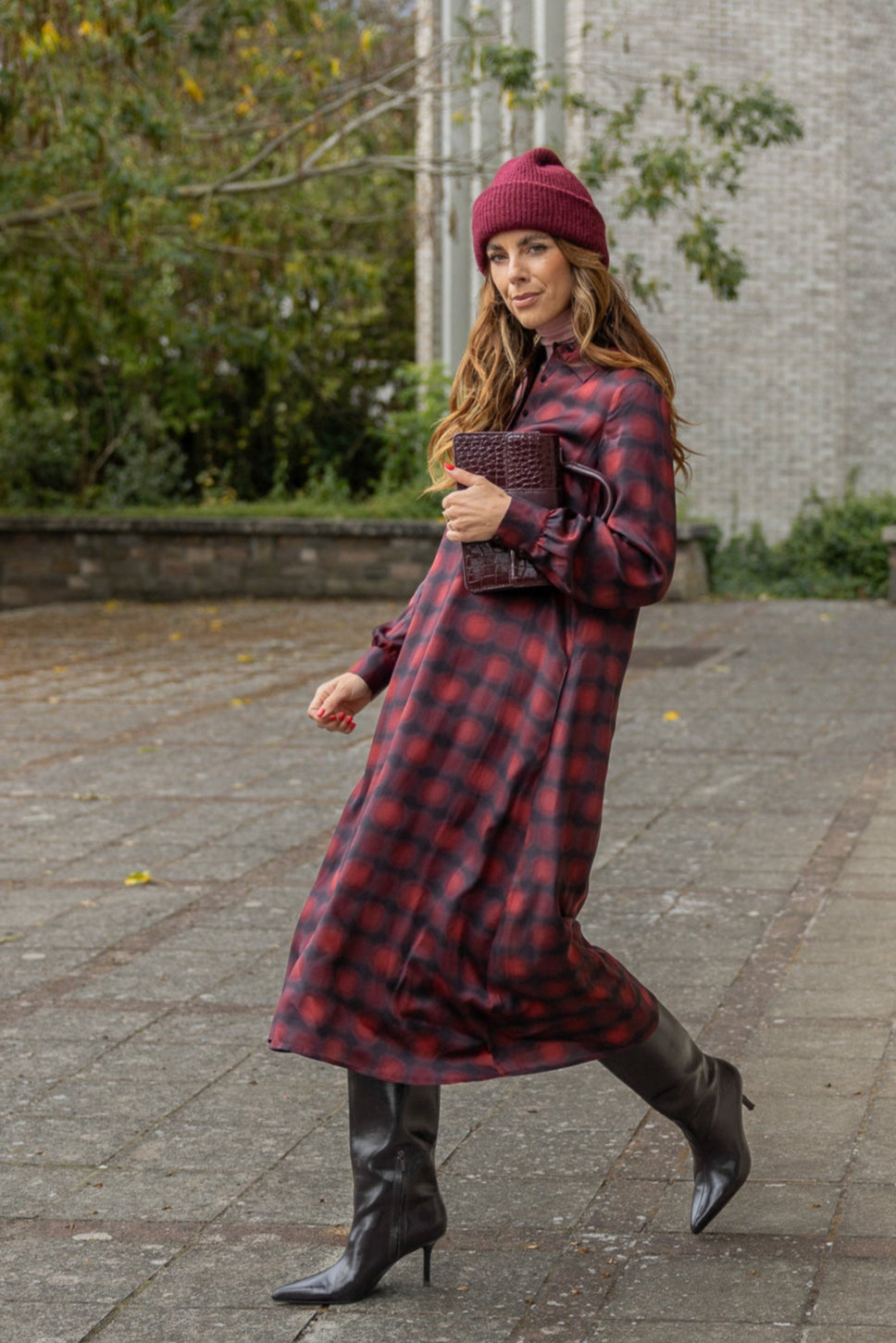 Polly Jean Dress Burgundy blur